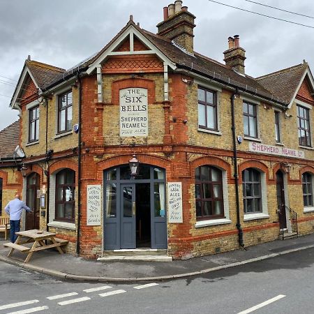 The Six Bells Bed & Breakfast Rochester  Luaran gambar