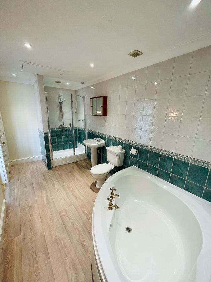 The Six Bells Bed & Breakfast Rochester  Luaran gambar